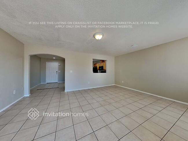 2527 E Wier Ave, Unit 07-104 in Phoenix, AZ - Building Photo - Building Photo