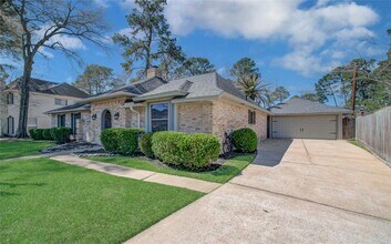 3706 Brookbank Dr in Houston, TX - Building Photo - Building Photo