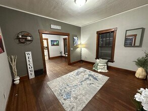 112 Madison St in Waterloo, IA - Building Photo - Building Photo