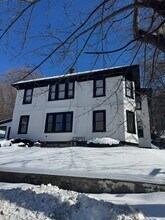 2 Harding St in Fitchburg, MA - Foto de edificio - Building Photo