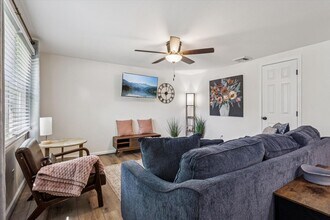 1335 Modoc Ave in Norfolk, VA - Building Photo - Building Photo
