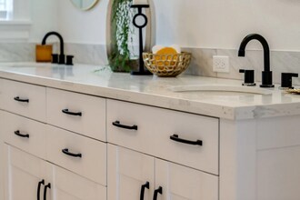 14391 SE 118th Dr in Damascus, OR - Foto de edificio - Building Photo