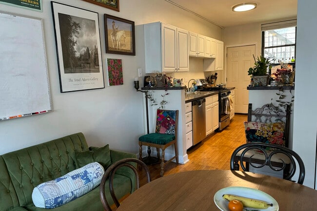 727 W Roscoe St, Unit 724-2N in Chicago, IL - Building Photo - Building Photo