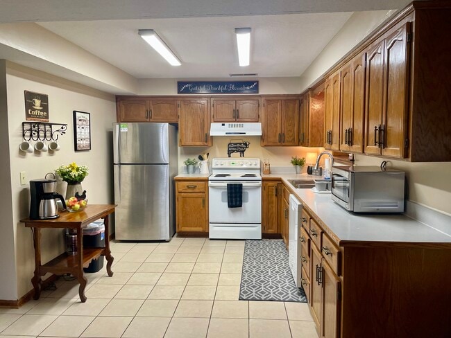 408 Summerset Dr in Weston, MO - Building Photo - Building Photo