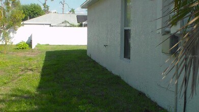 1744 Ripley St in North Port, FL - Building Photo - Building Photo