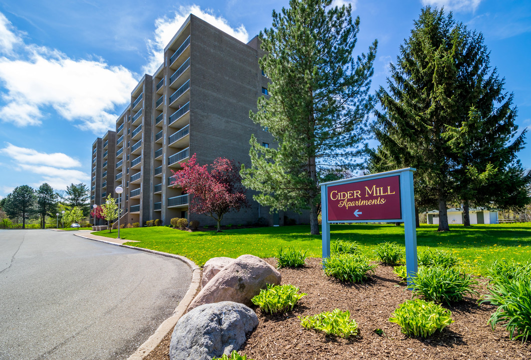 Cider Mill Apartments in Erie, PA - Foto de edificio