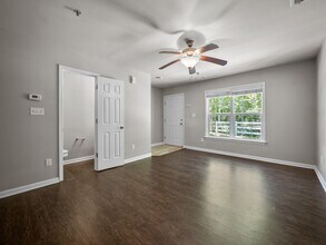 136 Greenford Pl in Jacksonville, NC - Building Photo - Building Photo