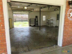 1339 Mockingbird Ln in Seguin, TX - Building Photo - Building Photo