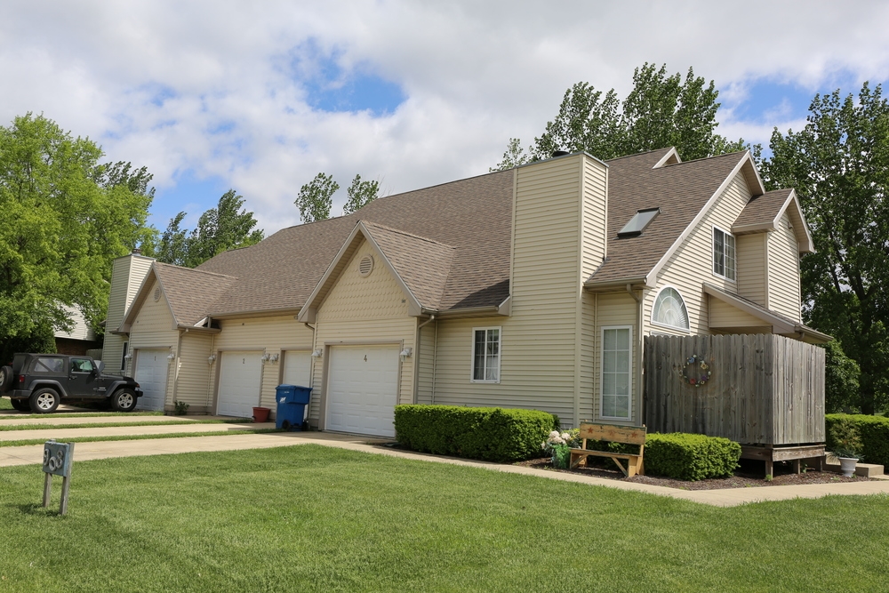 Hartwell Drive in Savoy, IL - Building Photo