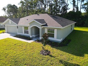 117 Patric Dr in Palm Coast, FL - Building Photo - Building Photo