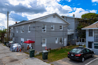 117 S Grandview Ave in Daytona Beach, FL - Building Photo - Building Photo