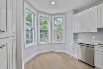 55 Astor Pl in Jersey City, NJ - Building Photo - Building Photo