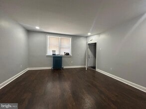 1860 Wakeling St in Philadelphia, PA - Building Photo - Building Photo
