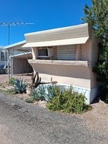 275 N Saguaro Dr in Apache Junction, AZ - Building Photo