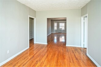 Bon Air Apartments in Shaker Heights, OH - Building Photo - Building Photo