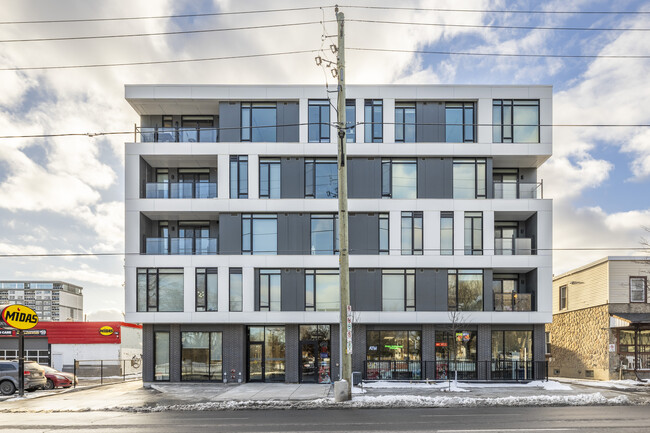 444 Bronson Apartments in Ottawa, ON - Building Photo - Building Photo