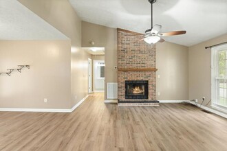 709 Sandburg Pl in Nashville, TN - Building Photo - Building Photo