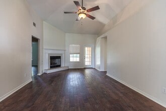 28347 Chateau Dr in Daphne, AL - Building Photo - Building Photo