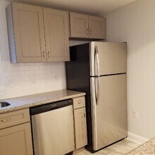 3040 Fortin St, Unit 3 in New Orleans, LA - Foto de edificio - Building Photo