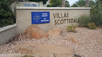 7801 E Rovey Ave in Scottsdale, AZ - Building Photo - Building Photo