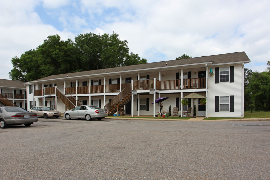 Southwood Apartments in Tuscaloosa, AL - Building Photo