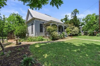 308 S Ave A in Elgin, TX - Building Photo - Building Photo