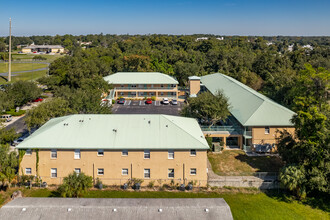 Glen Crest Condominium in New Port Richey, FL - Foto de edificio - Building Photo