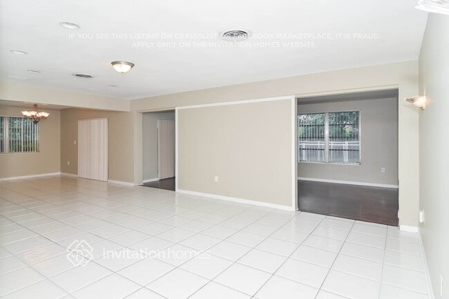 4501 Polk St in Hollywood, FL - Building Photo - Building Photo