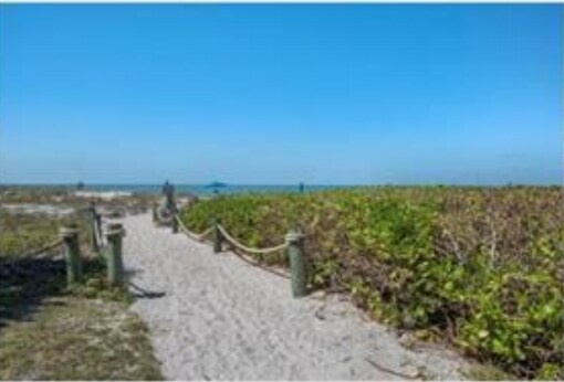 property at 1945 Gulf of Mexico Dr