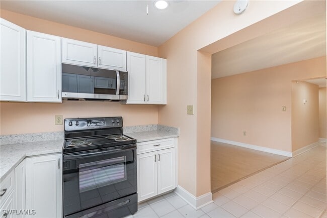 property at 4912 Vincennes St