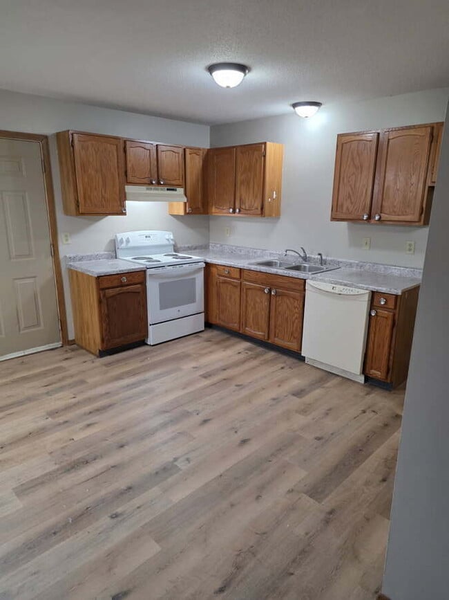 518 Century Ln in Holland, MI - Building Photo - Building Photo