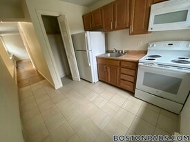 10 Armington St in Boston, MA - Building Photo