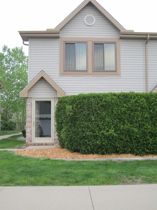 50486 Bay Run N Rentals in Chesterfield, MI