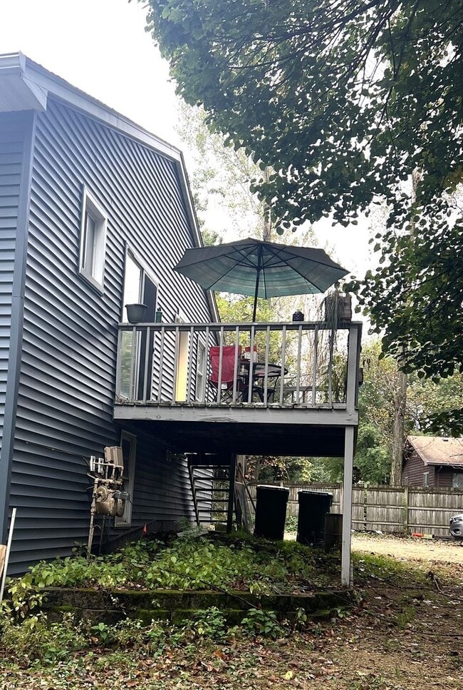 property at 403 Lyd Blvd