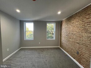 220 N Montford Ave in Baltimore, MD - Building Photo - Building Photo