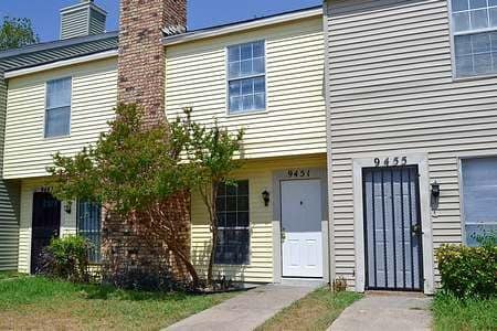 property at 9451 Olde Village Ct