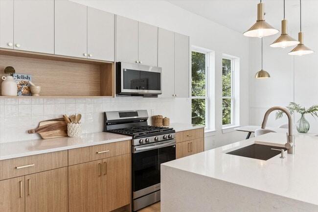 6341 W Montgomery Rd in Houston, TX - Building Photo - Building Photo