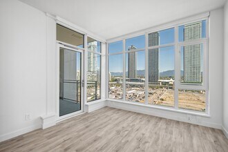 2288 Alpha Ave in Burnaby, BC - Building Photo - Building Photo