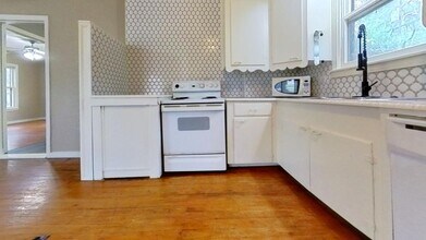 1508 Owens St in San Marcos, TX - Building Photo - Building Photo