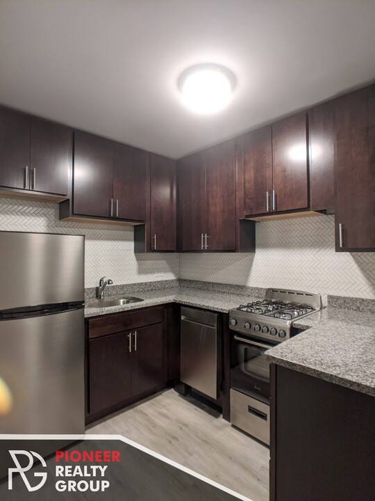 1447 N Dearborn St, Unit B2 in Chicago, IL - Building Photo