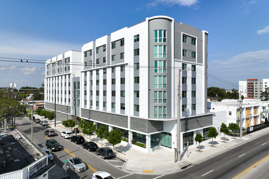 Slate Senior Apartments in Miami, FL - Foto de edificio