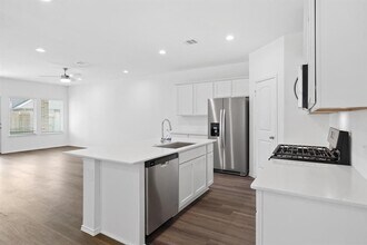 4905 Blue Beetle Rdg Dr in Katy, TX - Building Photo - Building Photo