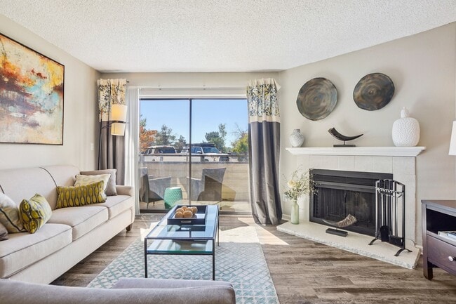 Deer Crest Apartments in Broomfield, CO - Building Photo - Building Photo