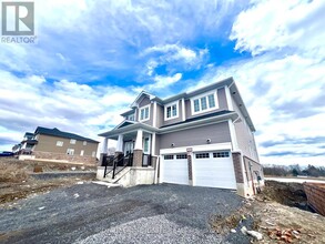 106 Windermere Blvd in Loyalist, ON - Building Photo - Building Photo