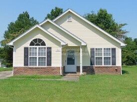 1301 Nealtown Rd in Greensboro, NC - Building Photo