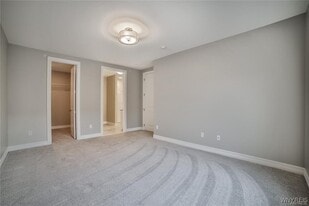 295 Northill Dr in Amherst, NY - Building Photo