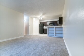 Olde Town Terrace (Arvada Apartments) in Arvada, CO - Building Photo - Interior Photo