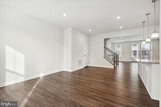 2715 Evansgreen Dr in Hillcrest Heights, MD - Building Photo - Building Photo