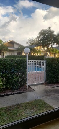 657 Coventry St in Boca Raton, FL - Building Photo - Building Photo