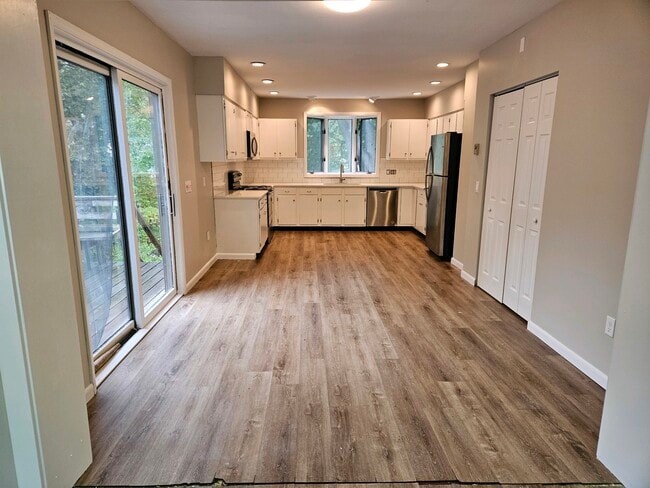 77 South Ave, Unit 77 South Ave